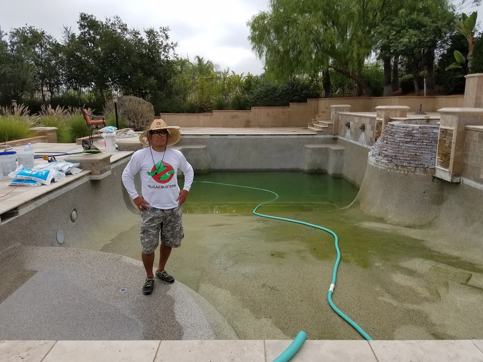 Weekly Pool Cleaning photo 5